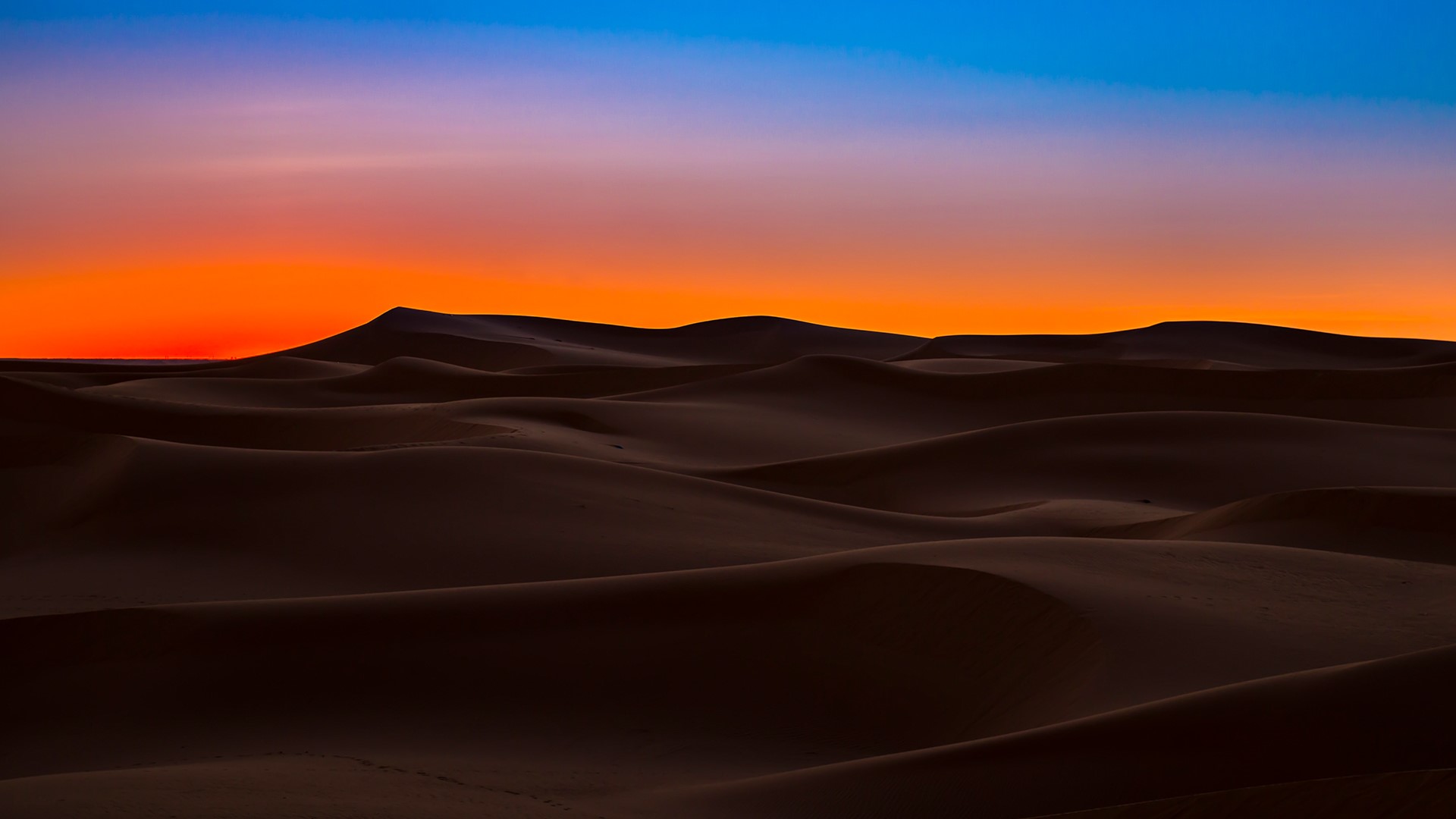 大漠夕阳